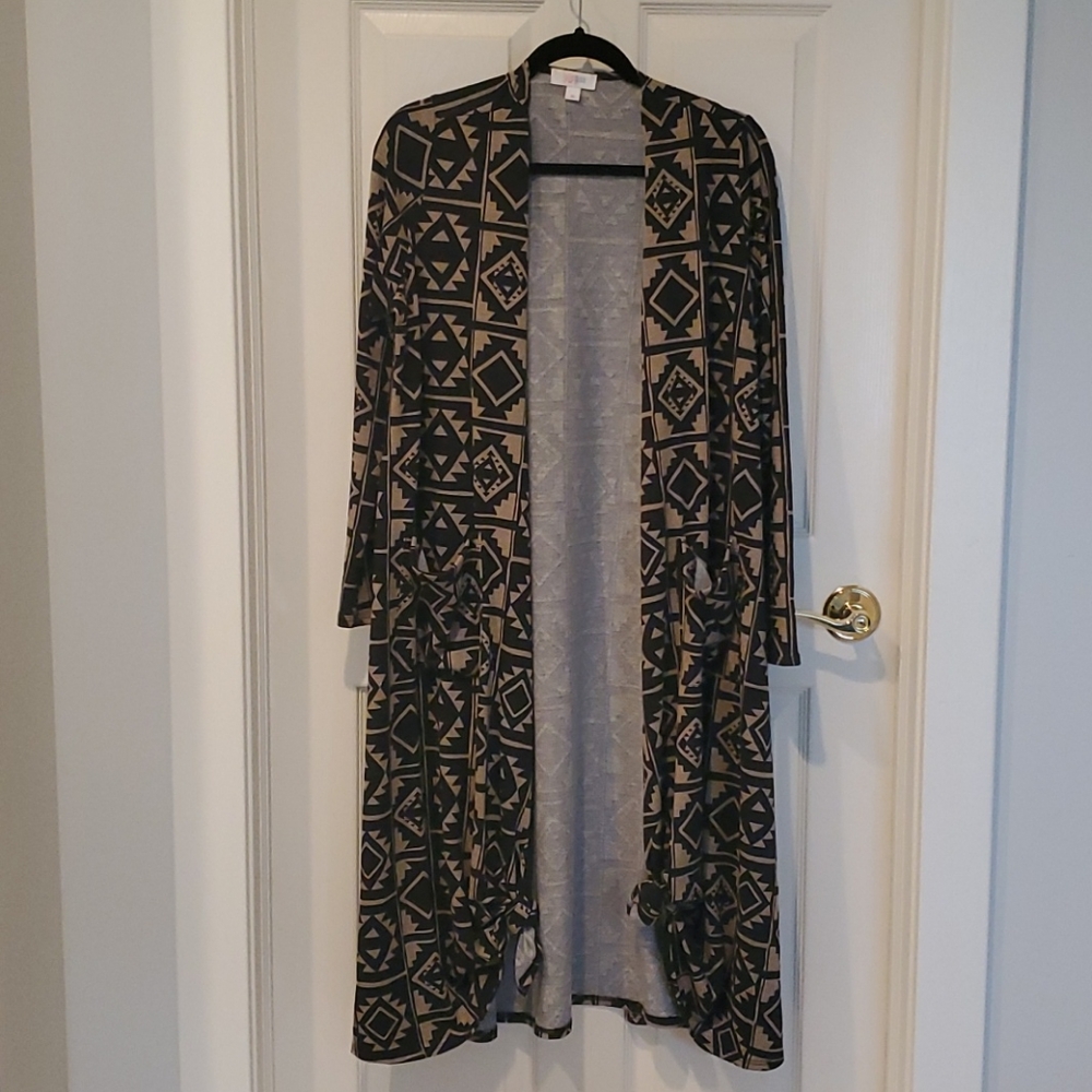 LulaRoe Sarah sweater
